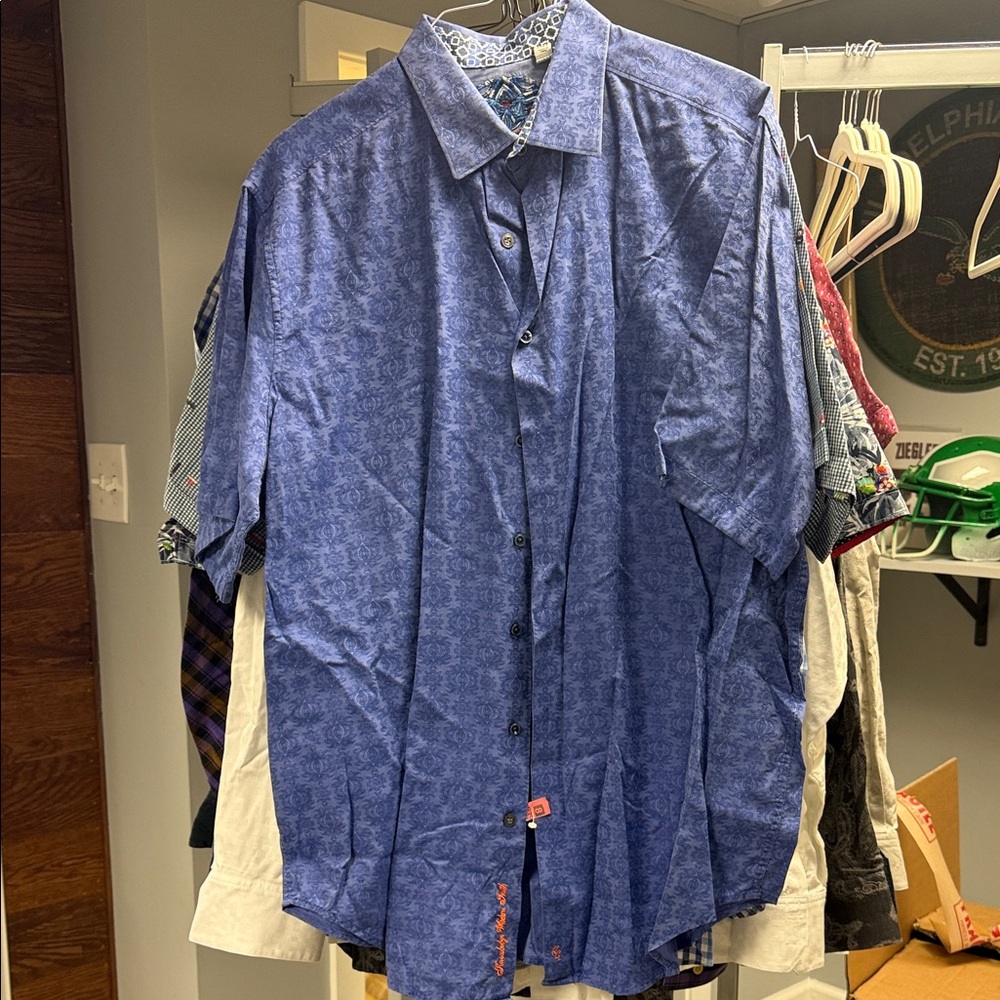 Robert Graham Blue Floral Button Down Shirt